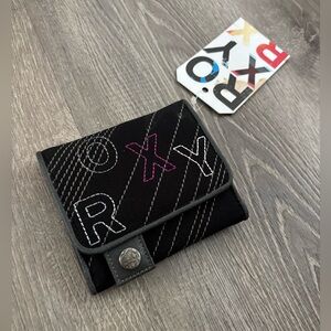 NWT Vintage Roxy Trifold Wallet